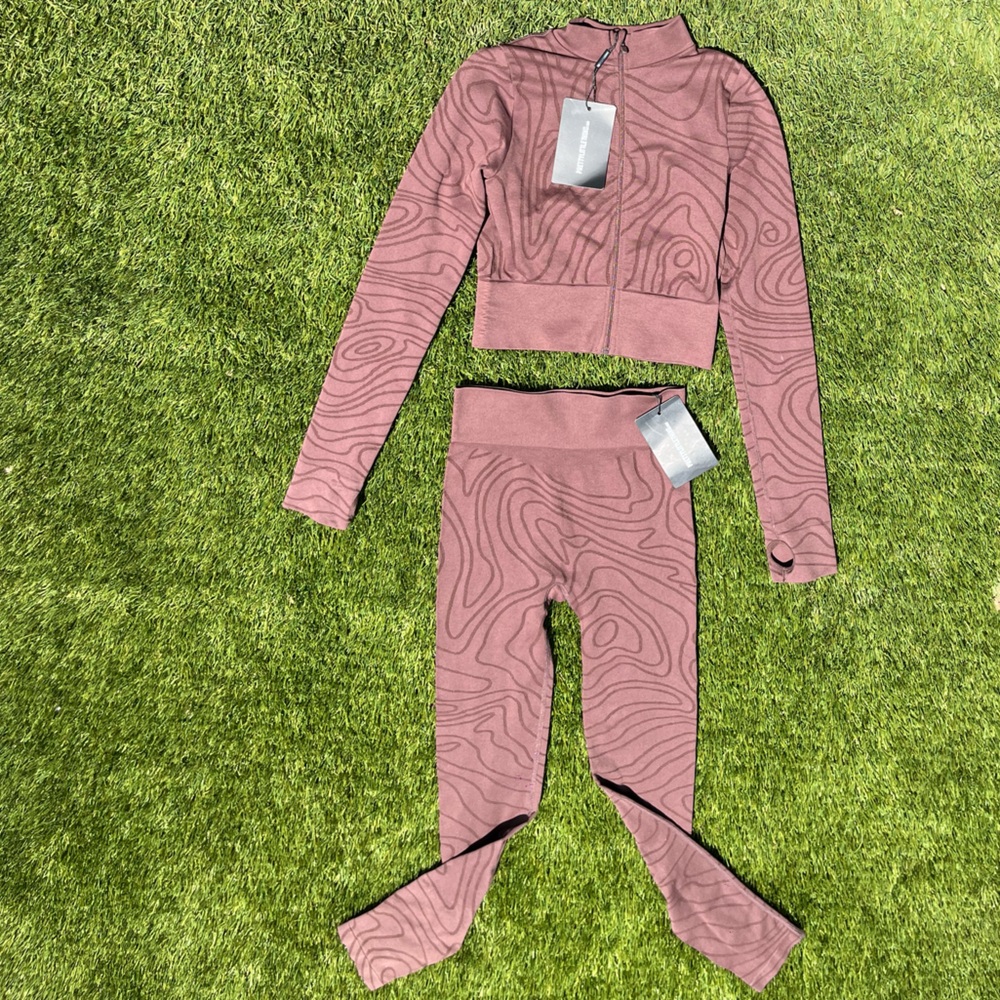Pretty little thing seamless two piece set